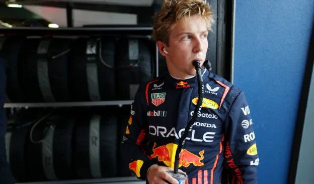 'Resilient' Lawson Under Pressure at Shanghai: 'Right Choice' Over Pérez? 1 'Resilient' Lawson Under Pressure at Shanghai: 'Right Choice' Over Pérez?